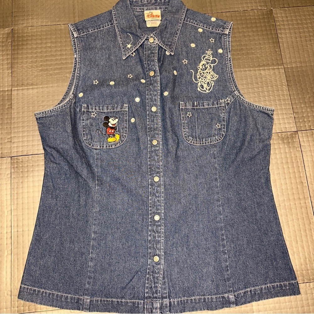 DISNEY STORE DENIM VINTAGE MICKEY AND MINNIE SLEEVELESS WOMENS SHIRT SIZE LARGE